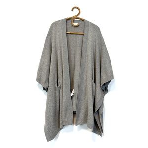 Aritzia | Golden by TNA | Roohan Wool Alpaca Knit Oversized Poncho XXS/XS‎